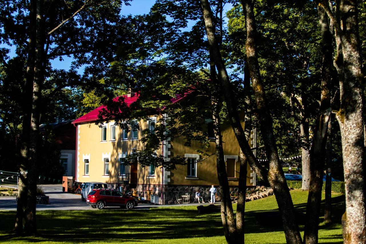 Hotel Benevilla Alūksne Buitenkant foto